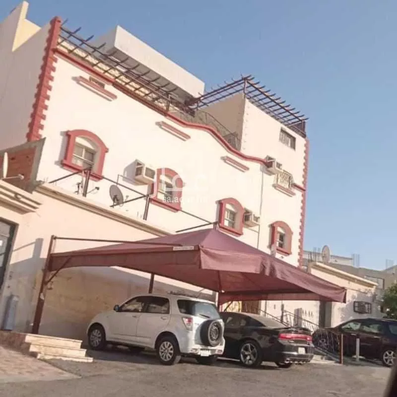 35 bedroom building in Al Ajawid, Jeddah 2