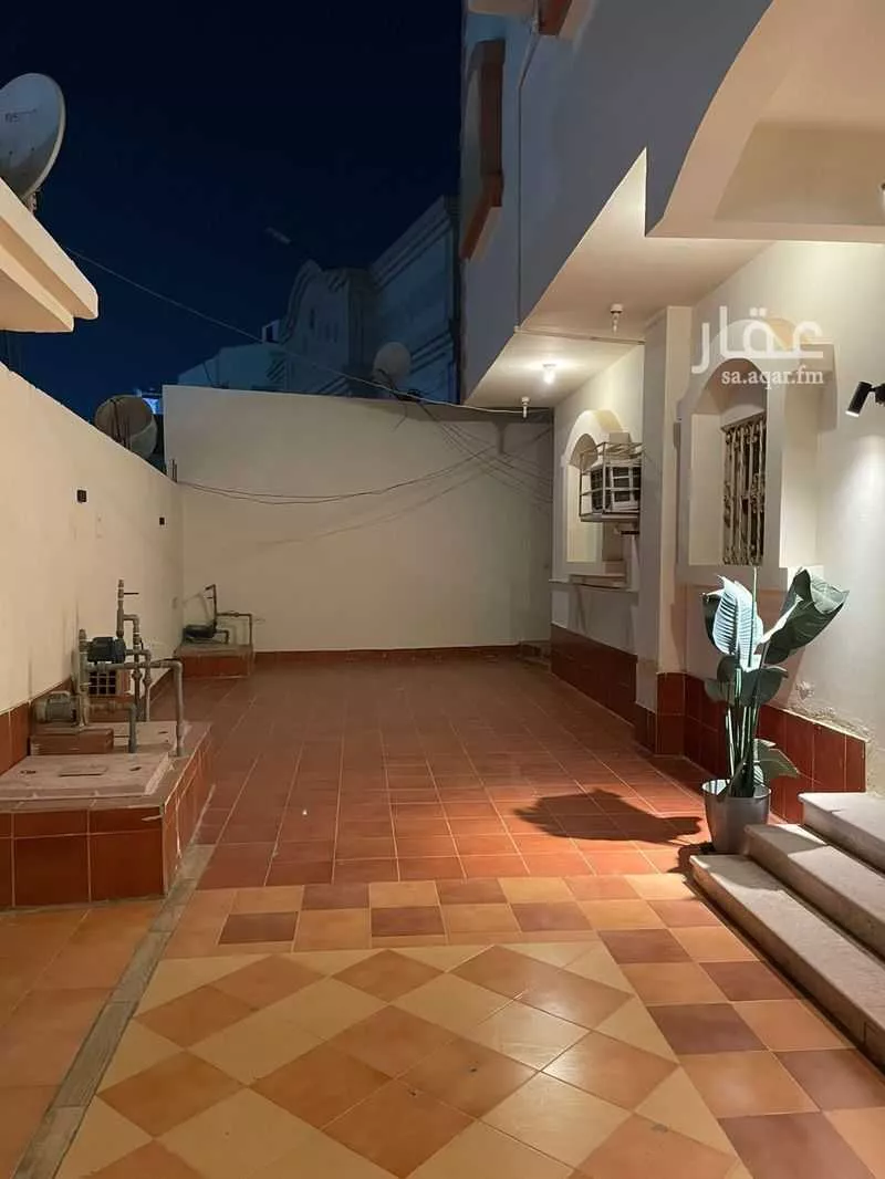 35 bedroom building in Al Ajawid, Jeddah 9