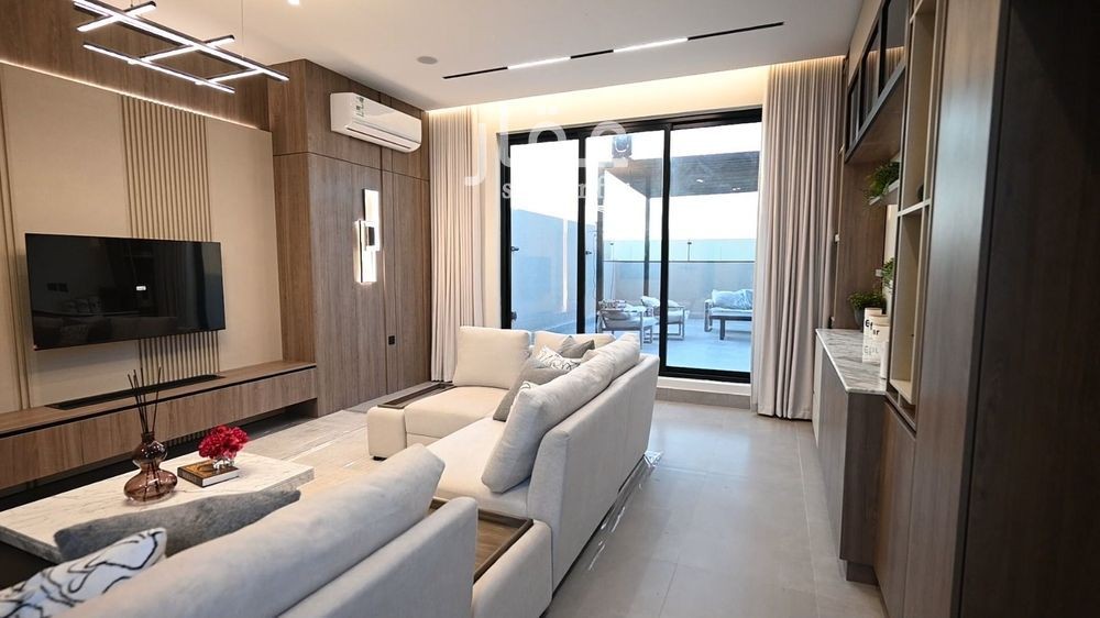 6 bedroom villa in Al Fanar, Eastern Province 13