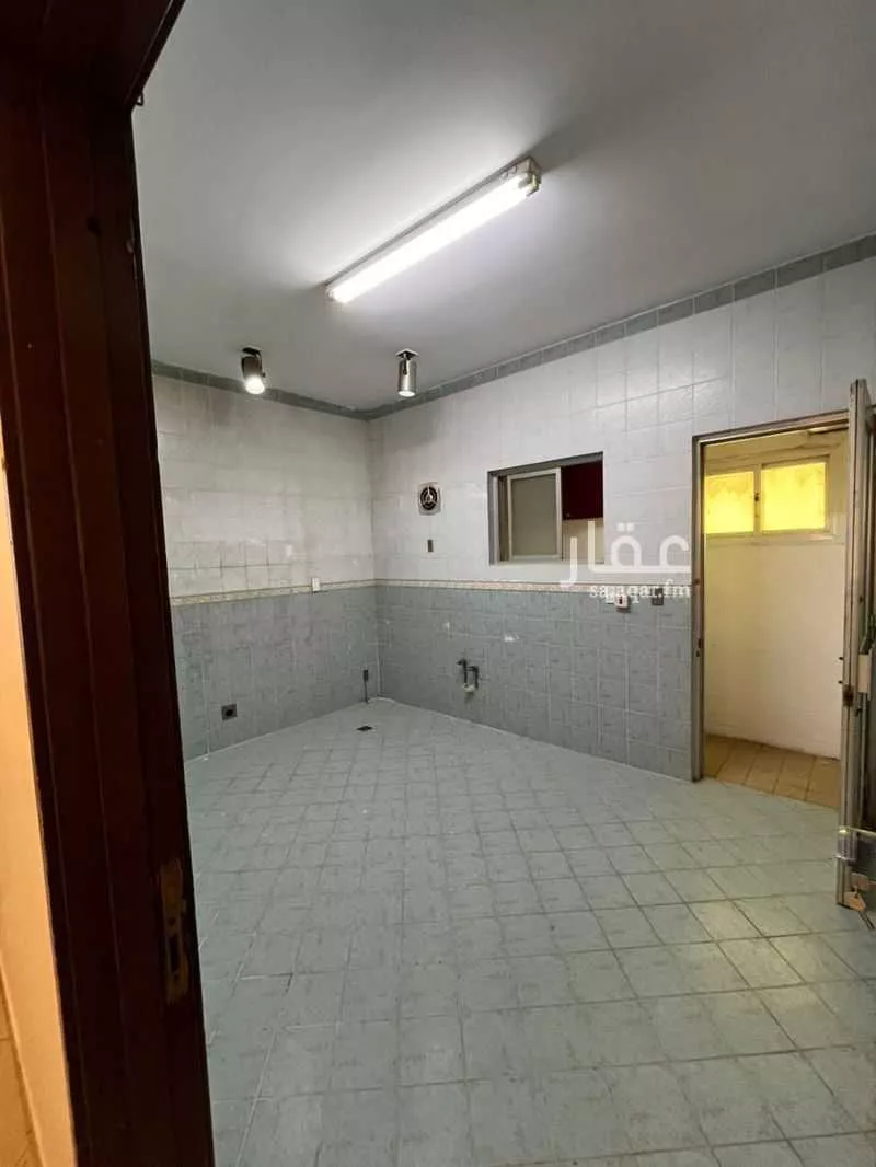 شقة 6 غرف في الاميرعبدالمجيد 2