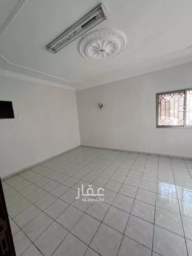 شقة 6 غرف في الاميرعبدالمجيد 14