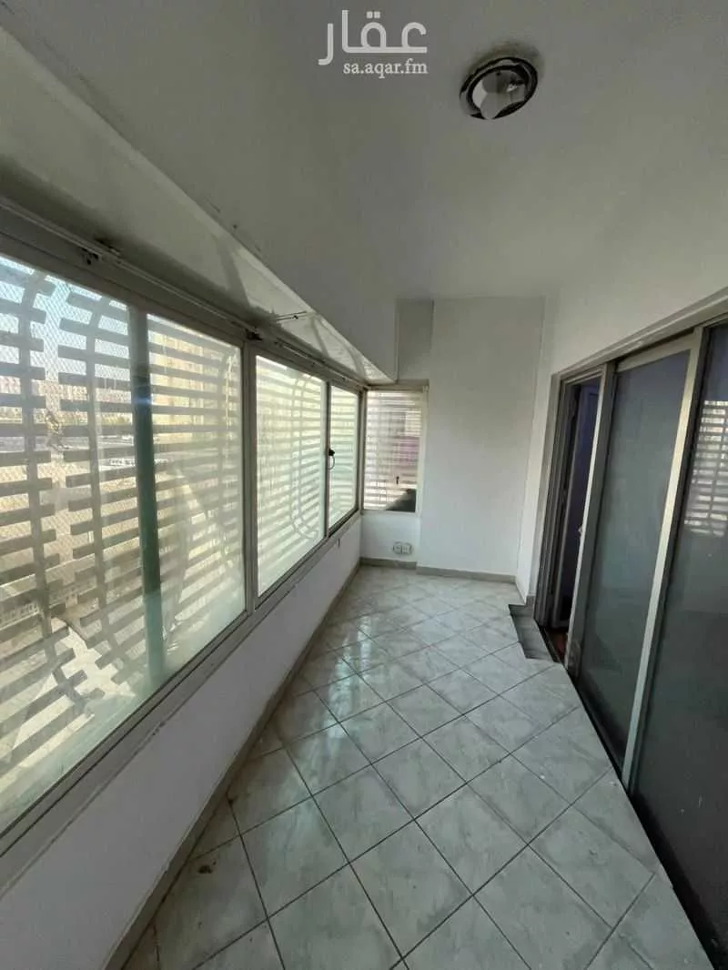 شقة 6 غرف في الاميرعبدالمجيد 15