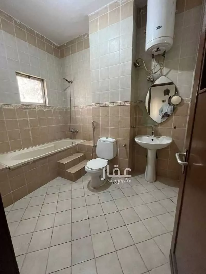 شقة 6 غرف في الاميرعبدالمجيد 20