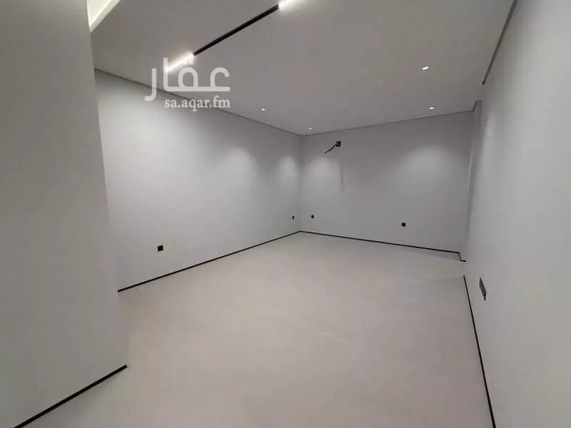 5 bedroom villa in An Nafal, Riyadh 18