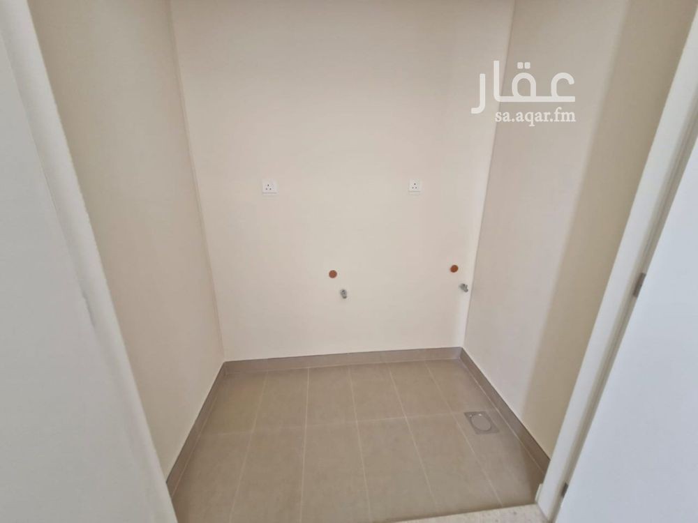4 bedroom villa in Al Munsiyah, Riyadh 7