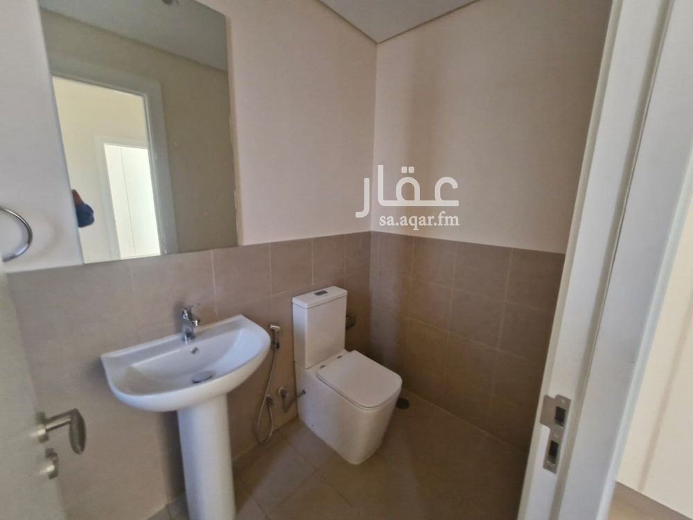 4 bedroom villa in Al Munsiyah, Riyadh 11