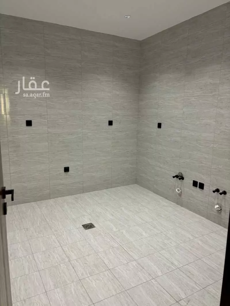 4 bedroom apartment in Al Salamah 7