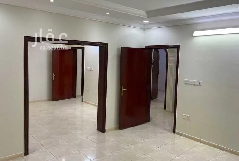 5 bedroom apartment in Al Hamdaniyah 4