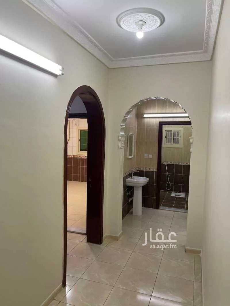 5 bedroom apartment in Al Hamdaniyah 5