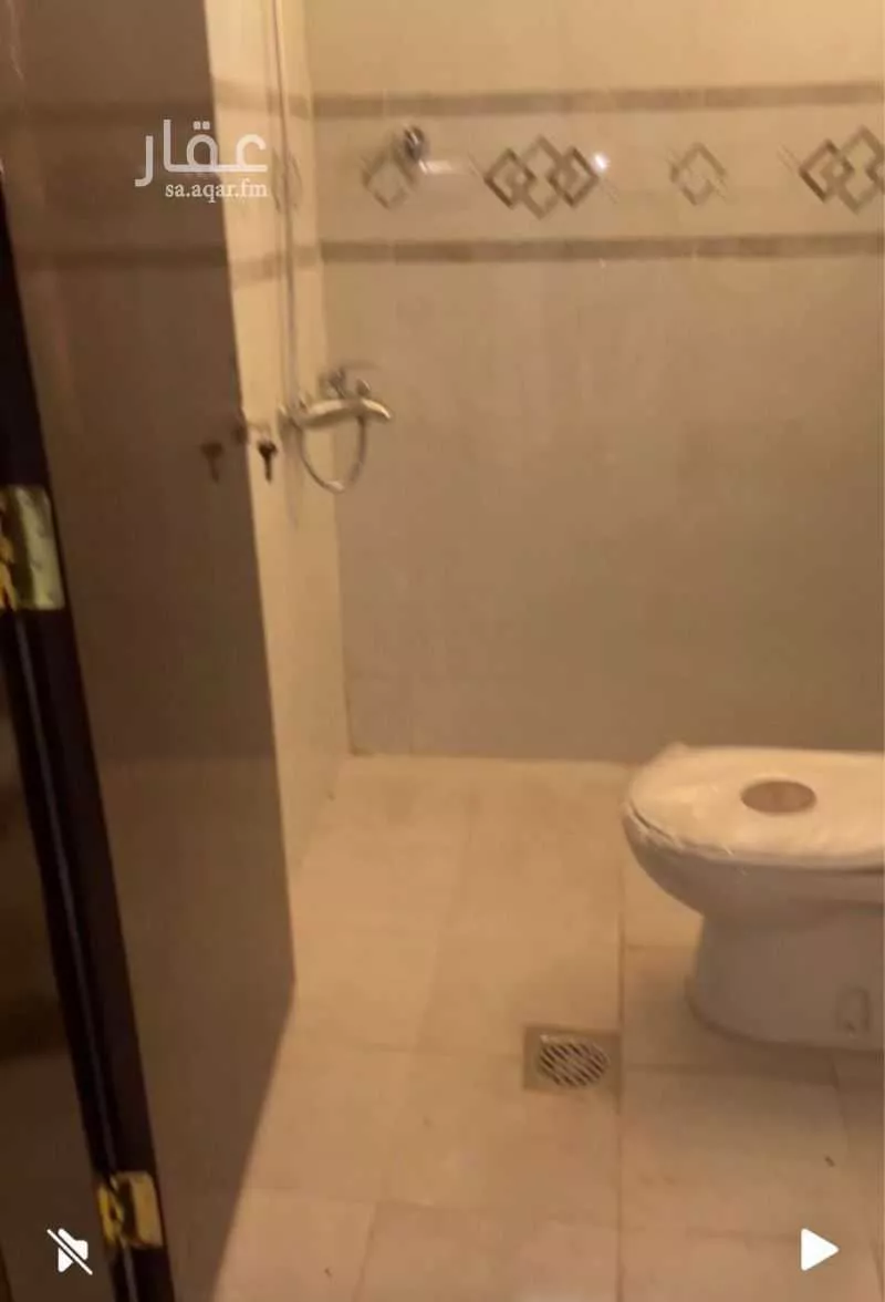 3 bedroom apartment in Umm Al Silm 4