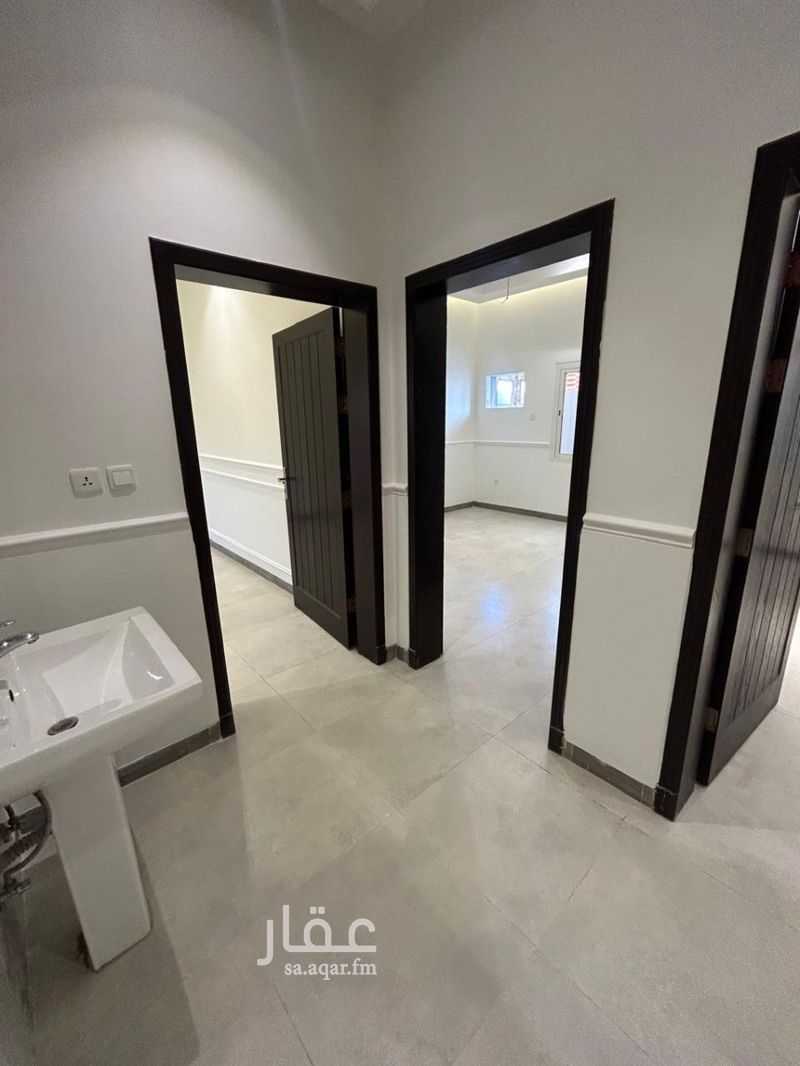 4 bedroom building in Al Shiraa, Jeddah 9