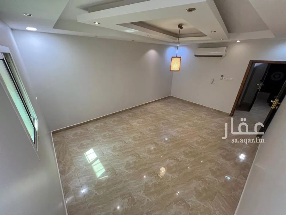 3 bedroom floor in Al Malqa 4