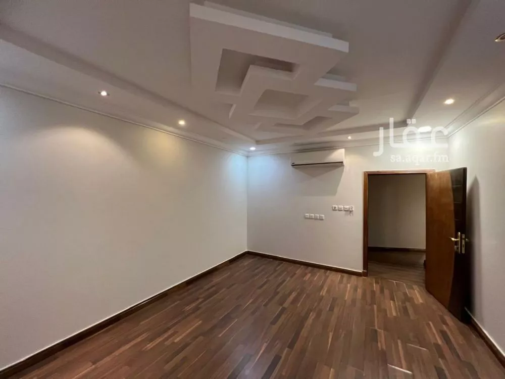 3 bedroom floor in Al Malqa 5