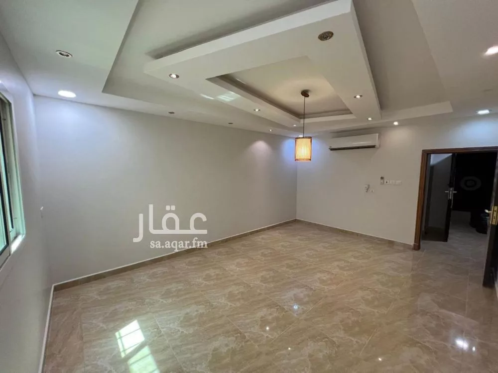 3 bedroom floor in Al Malqa 6