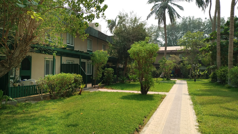 MURA BUSTAN COMPOUNDS 4