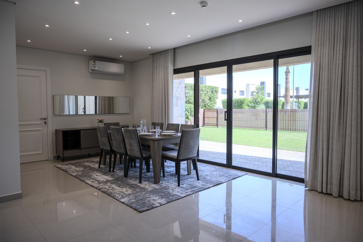 Vives Compound 10