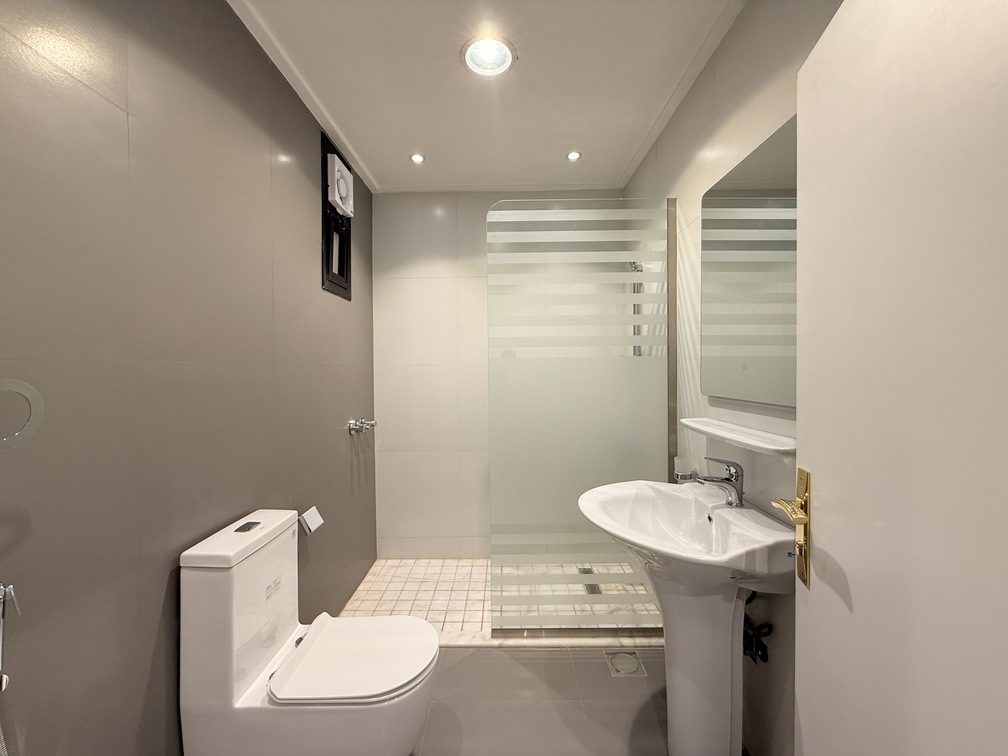 Satel at Creative Hospitality  Private Villa Living in a Secure Community 26