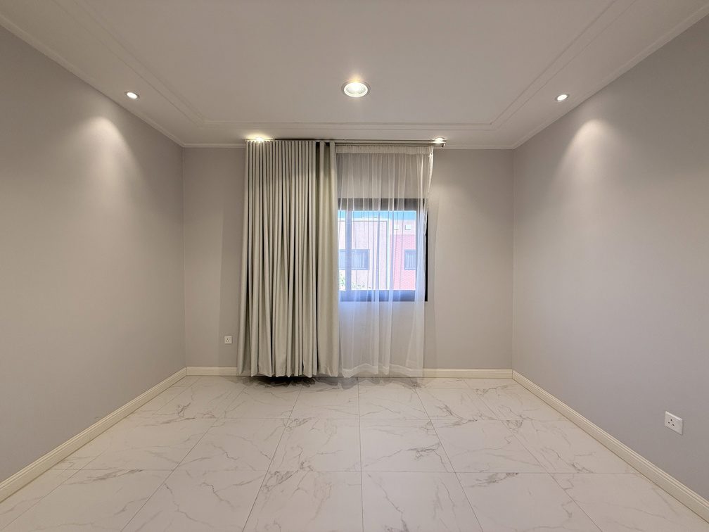 Satel at Creative Hospitality  Private Villa Living in a Secure Community 24